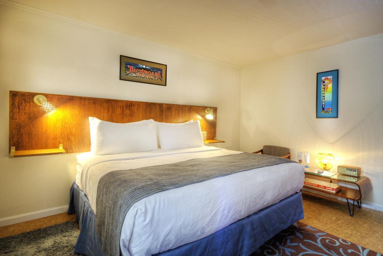 Roadrunner Lodge Motel Тикумкари Екстериор снимка