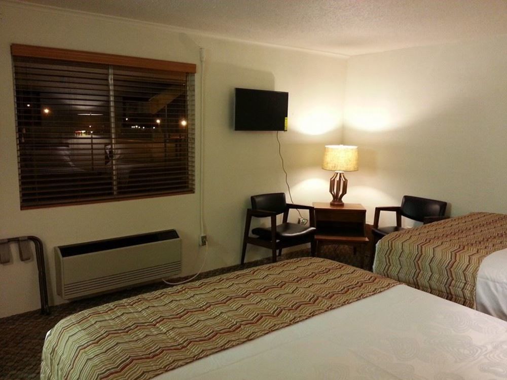 Roadrunner Lodge Motel Тикумкари Екстериор снимка