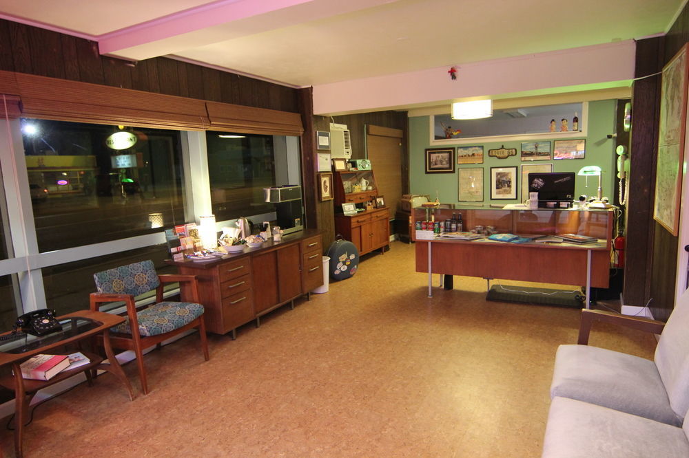 Roadrunner Lodge Motel Тикумкари Екстериор снимка