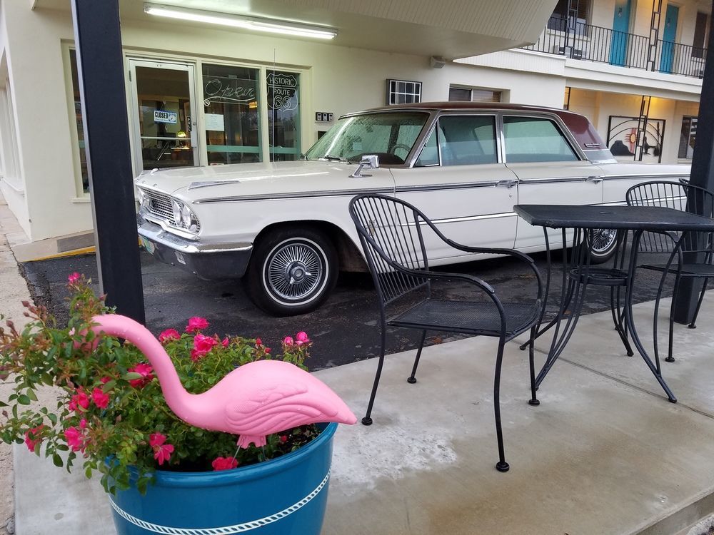 Roadrunner Lodge Motel Тикумкари Екстериор снимка
